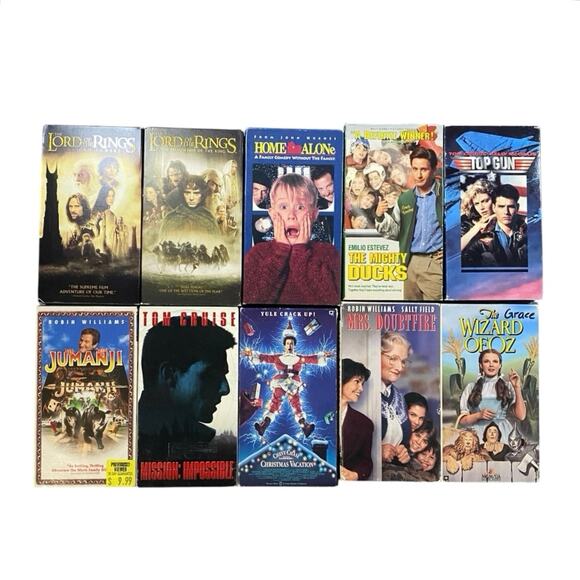 Vintage Blockbuster Hits VHS Movie Lot - Picture 1 of 2